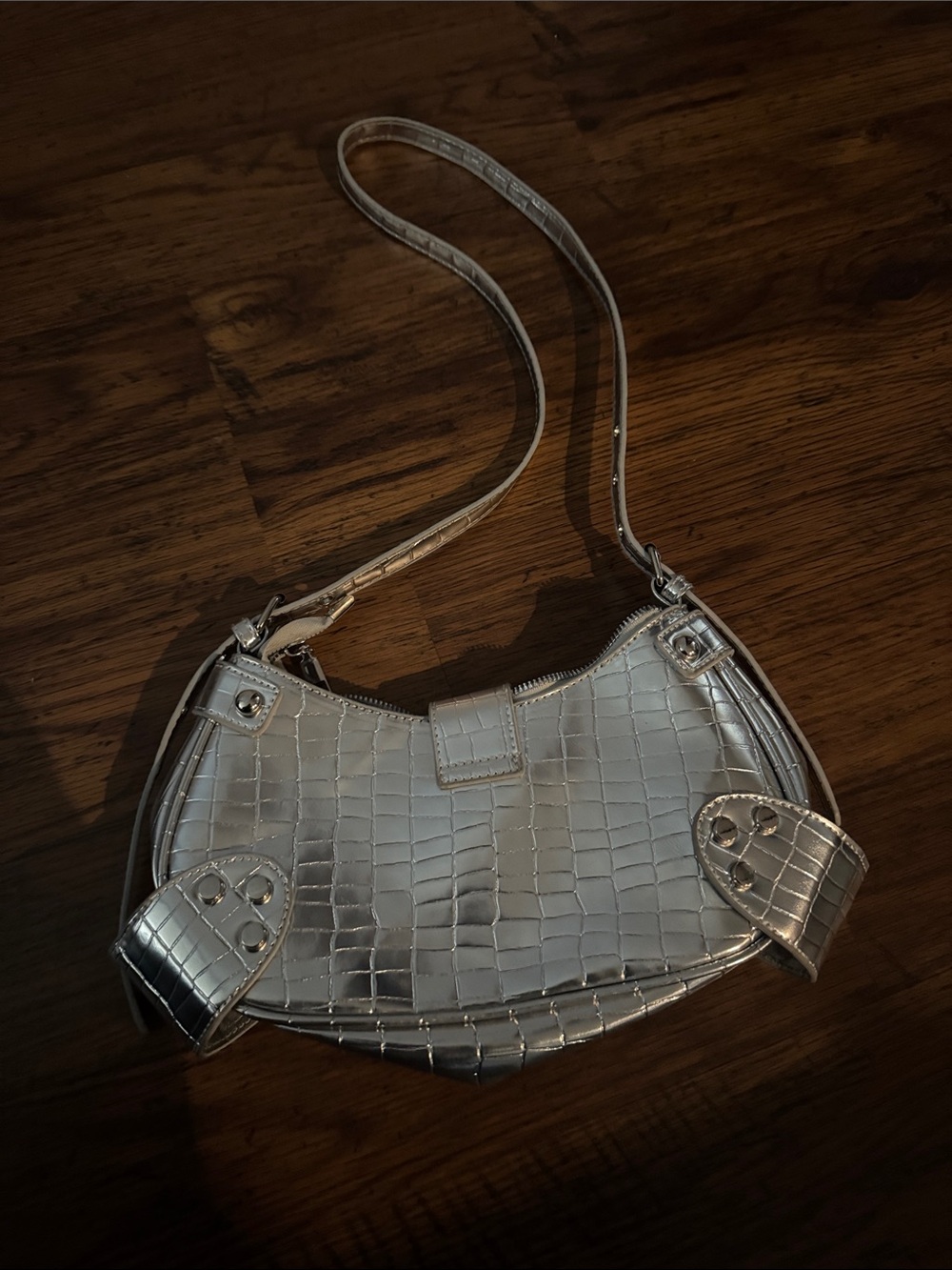 Silver Croc-Embossed Shoulder Bag - Women 38.T